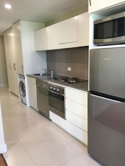 Beachside Luxury Apartments One & Two Bedroom In Beachfront Oaks Pier Building - Accommodation Gold Coast 21