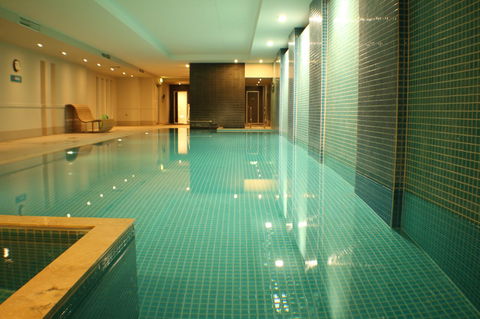 Beachside Luxury Apartments One & Two Bedroom In Beachfront Oaks Pier Building - Accommodation Gold Coast 39