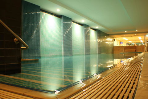 Beachside Luxury Apartments One & Two Bedroom In Beachfront Oaks Pier Building - Accommodation Gold Coast 34
