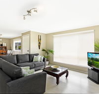 Ainslie Roberts Drive Retreat - Accommodation Gold Coast