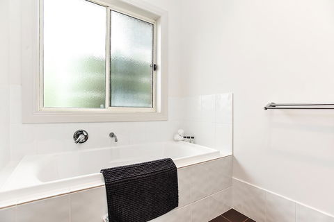 'The Hidden Diamond' - Normanville - Gold Coast 4U 25