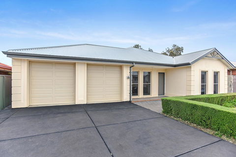 'The Hidden Diamond' - Normanville - Gold Coast 4U 6