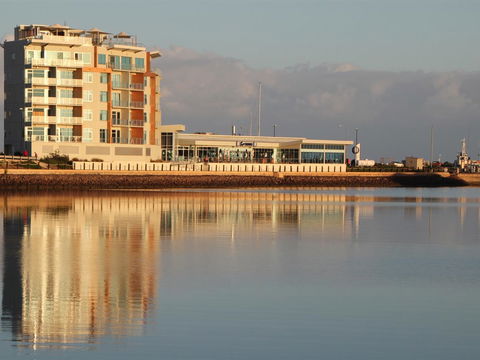 Wallaroo Marina Luxury Apartment - Accommodation Gold Coast 3
