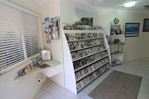 Mollymook Beach Waterfront - 1 Gold Coast 15