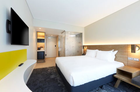 Holiday Inn Express Adelaide City Centre, An IHG Hotel - Accommodation Gold Coast 7