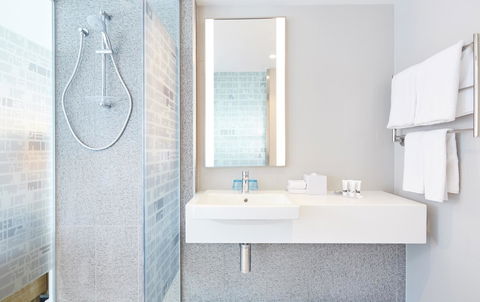 Holiday Inn Express Adelaide City Centre, An IHG Hotel - Accommodation Gold Coast 4