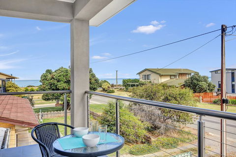Eastern Breeze - Accommodation Gold Coast 22