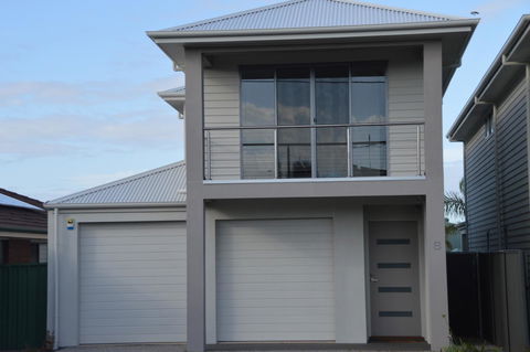 Eastern Breeze - Accommodation Gold Coast 5