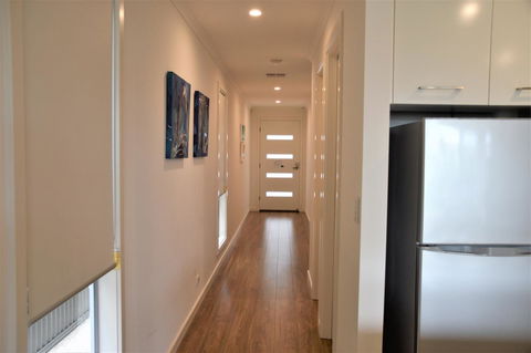 Eastern Breeze - Accommodation Gold Coast 6