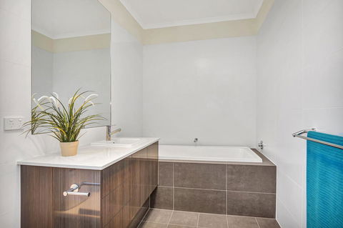 Eastern Breeze - Accommodation Gold Coast 32