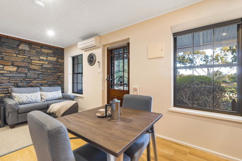 Stonewell Cottages And Vineyards - Accommodation Gold Coast 34