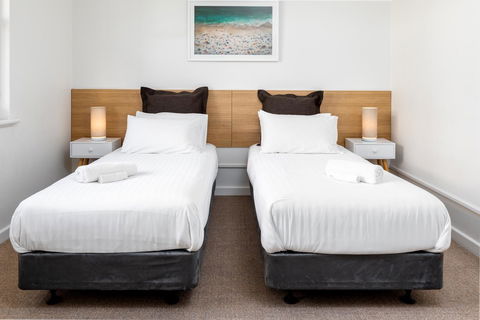 Bay 10 - Suites And Apartments - Gold Coast 4U 15
