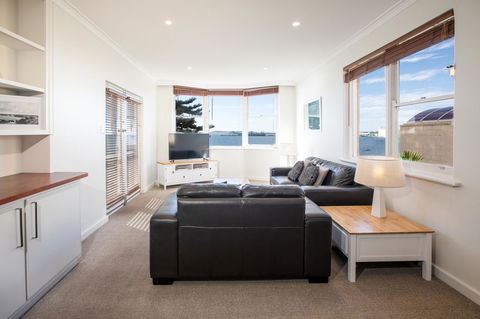 Bay 10 - Suites And Apartments - Gold Coast 4U 33
