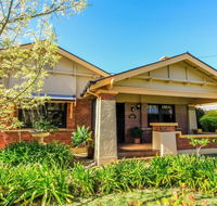 Ambrosia Holiday Home - Gold Coast 4U