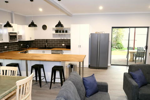 The Purple Door On Seaview - Gold Coast 4U 4