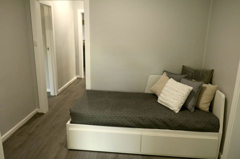 The Purple Door On Seaview - Gold Coast 4U 9
