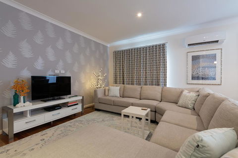 Boutique Getaway On Wright - Accommodation Gold Coast 1