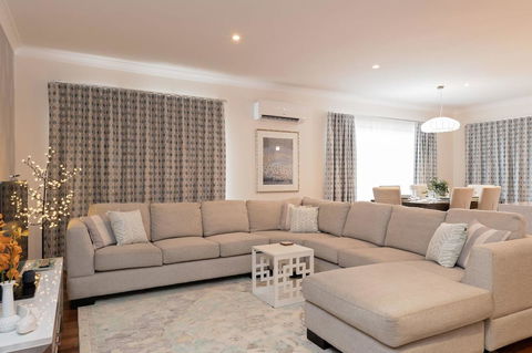 Boutique Getaway On Wright - Accommodation Gold Coast 3