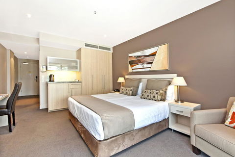 Glenelg Beach Studio - Accommodation Gold Coast 12
