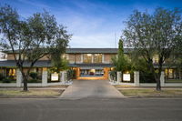 Book Wagga Wagga Accommodation Vacations Accommodation Gold Coast Accommodation Gold Coast