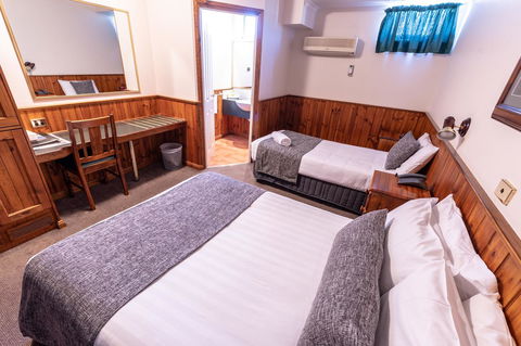 Astor Inn - Accommodation Gold Coast 10