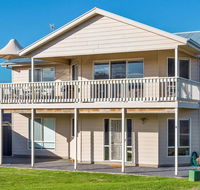 Rocks Beach House Victor Harbor - Accommodation Gold Coast
