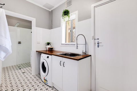 Cute And Cosy - Events, Workers, Getaways - Gold Coast 4U 11