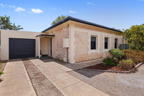 Cute And Cosy - Events, Workers, Getaways - Gold Coast 4U 14