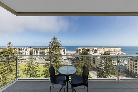 Oaks Glenelg Liberty Suites - Accommodation Gold Coast 11