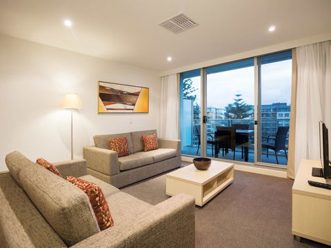 Oaks Glenelg Liberty Suites - Accommodation Gold Coast 16