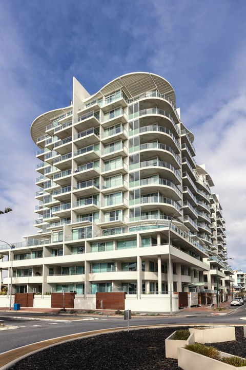 Oaks Glenelg Liberty Suites - Accommodation Gold Coast 1