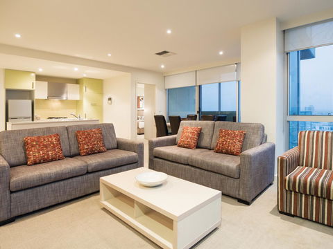Oaks Glenelg Liberty Suites - Accommodation Gold Coast 25