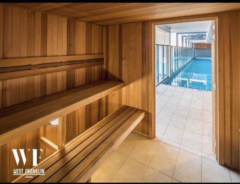 Resort Style Luxury City Apartment + Free Car Parking - Accommodation Gold Coast 15
