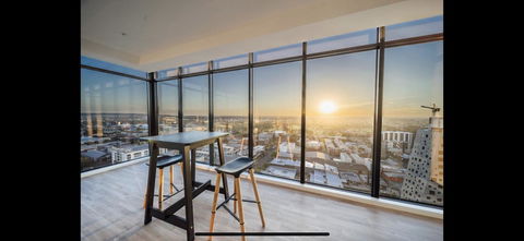 Resort Style Luxury City Apartment + Free Car Parking - Accommodation Gold Coast 25