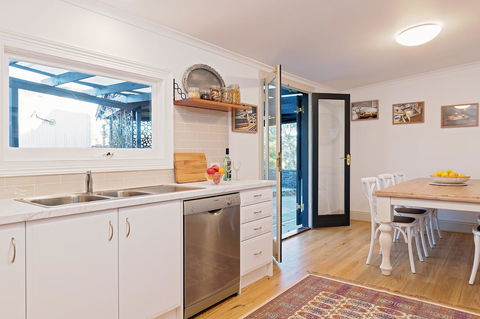 The Other House - Accommodation Gold Coast 11