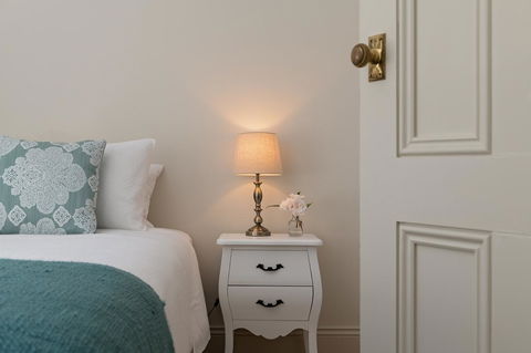 The Other House - Accommodation Gold Coast 16