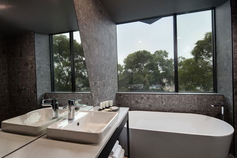 Marion Hotel - Accommodation Gold Coast 44