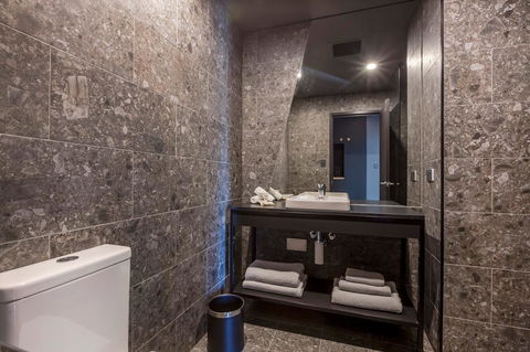 Marion Hotel - Accommodation Gold Coast 34