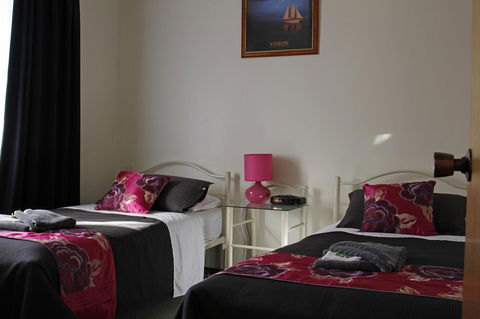 Cape Jervis Holiday Units - Gold Coast 4U 10