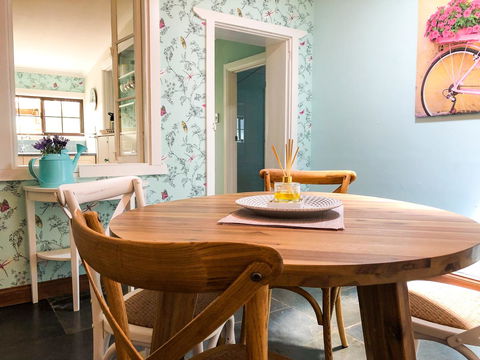 Inglenook Cottage - Accommodation Gold Coast 5