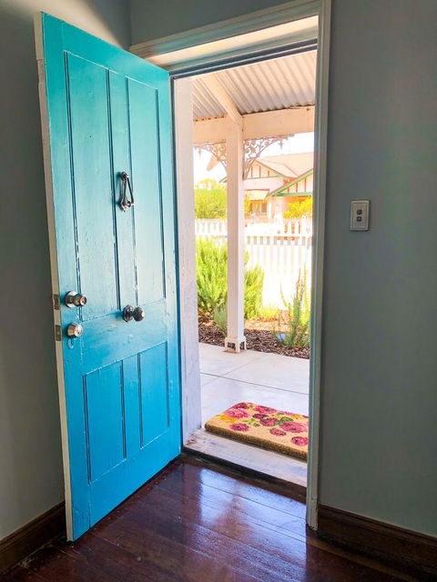 Inglenook Cottage - Accommodation Gold Coast 7