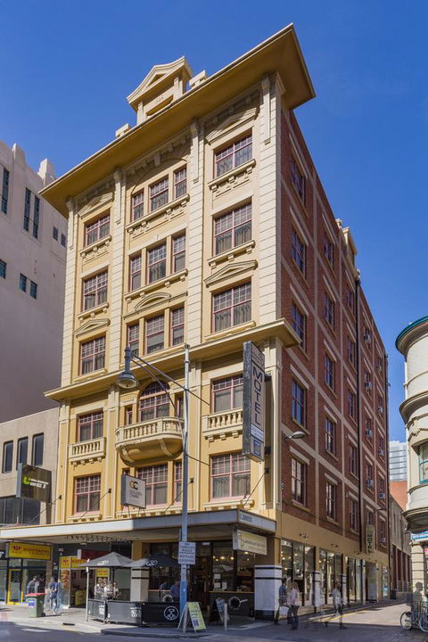 Adelaide Paringa - 1 Gold Coast 0