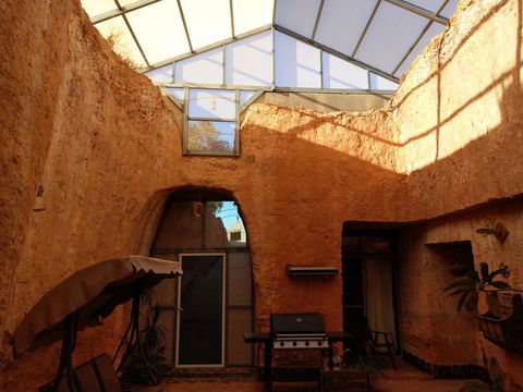 Zen Underground B&B - Accommodation Gold Coast 8