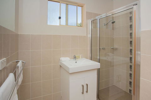Discovery Parks - Lake Bonney - Gold Coast 4U 9