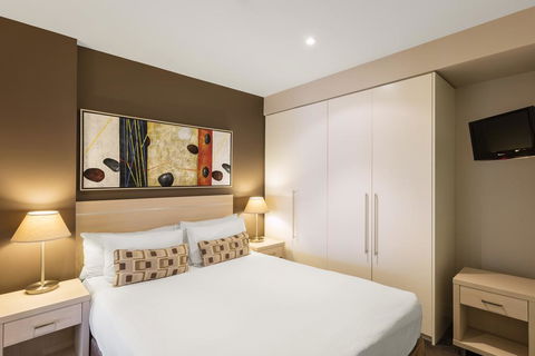 Glenelg Seaside Apartment - Accommodation Gold Coast 7