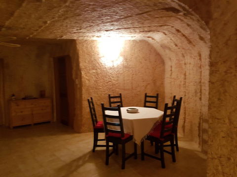 Underground Gem - Accommodation Gold Coast 8