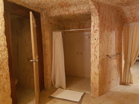 Underground Gem - Accommodation Gold Coast 13
