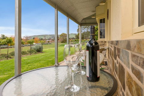 Barossa Vineyard Cottages - Gold Coast 4U 23