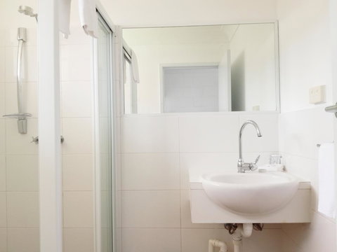 Arcadia Motel - Accommodation Gold Coast 9