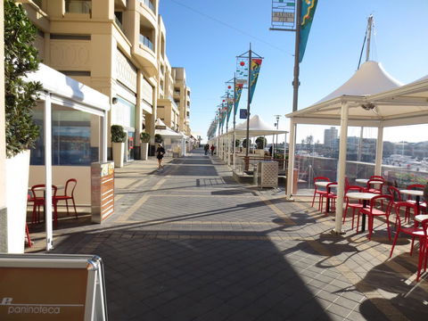 Lights Landing Apartments - Accommodation Gold Coast 2